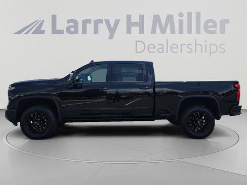 New 2026 Chevrolet Silverado 3500 High Country w/ High Country Premium Package AWD/4WD image 2