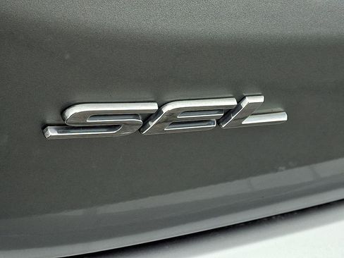 Used 2021 Ford Edge SEL w/ Convenience Package image 31