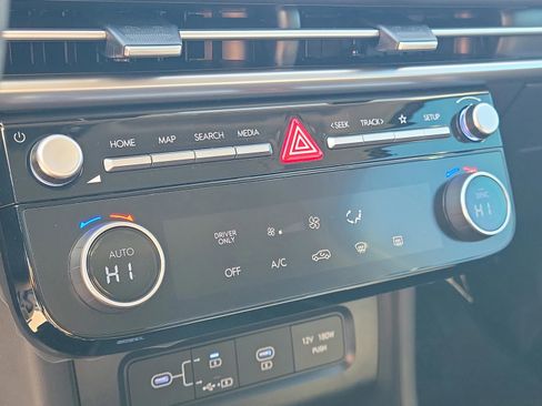 New 2026 Hyundai Tucson Blue SE image 28