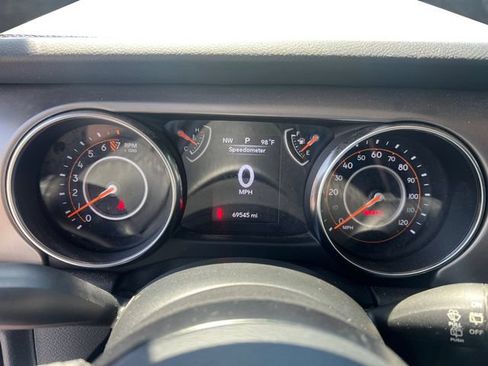 Used 2019 Jeep Wrangler Sport AWD/4WD image 14