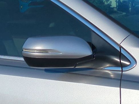 Used 2022 Honda CR-V Touring image 12