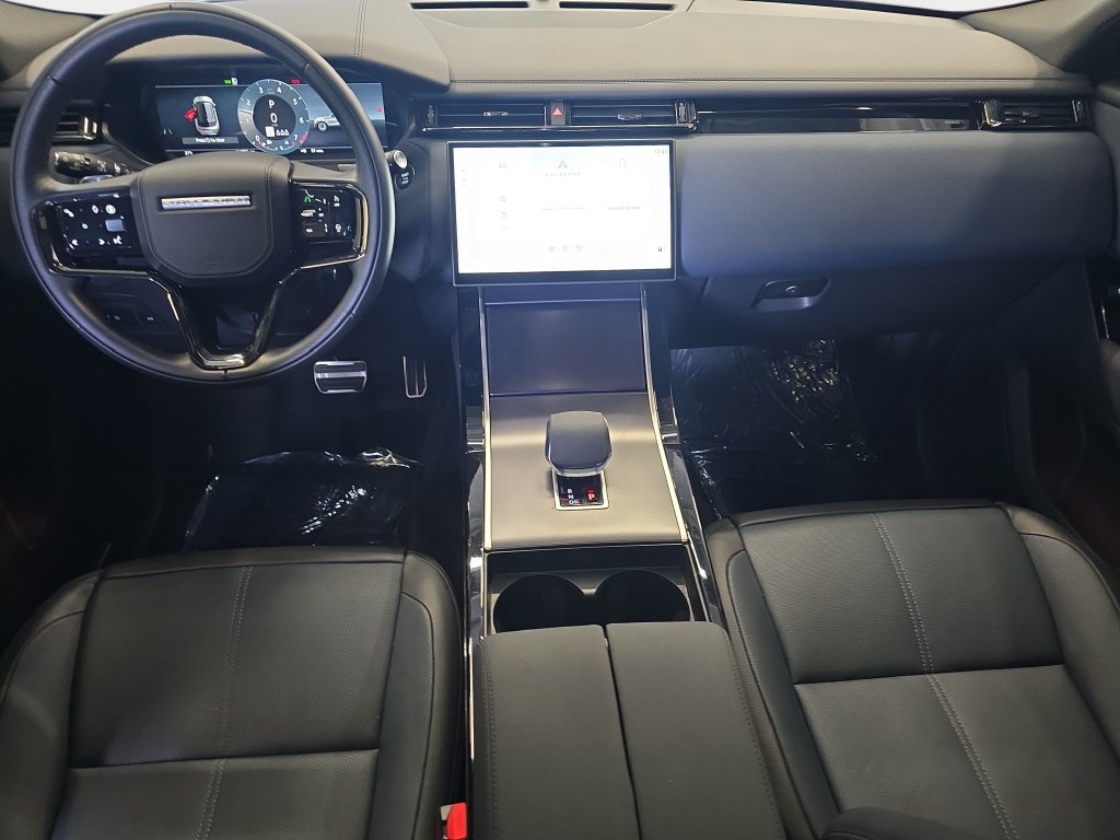 Certified 2026 Land Rover Range Rover Velar Dynamic SE AWD/4WD image 10