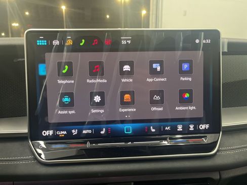 New 2026 Volkswagen Tiguan SE AWD/4WD image 24