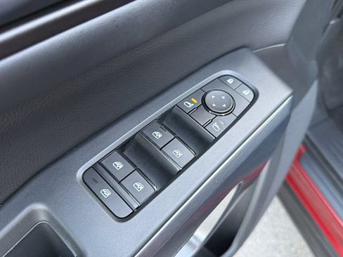 Used 2024 Nissan Pathfinder Rock Creek AWD/4WD image 23