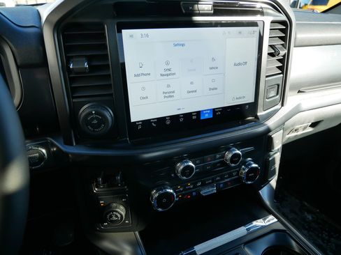 New 2025 Ford F150 Lariat w/ Equipment Group 501A Mid image 8