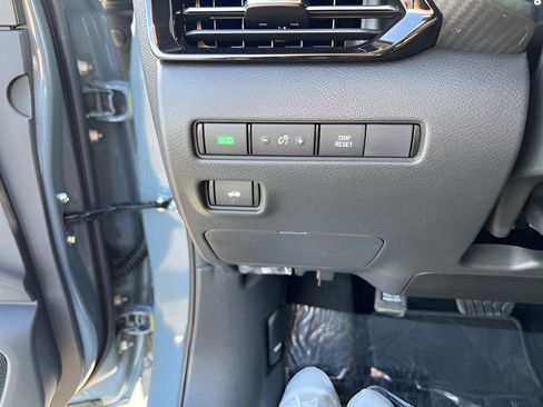 New 2025 Nissan Sentra SR w/ SR Premium Package image 21