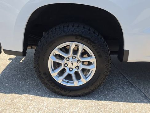 Used 2023 Chevrolet Silverado 1500 RST AWD/4WD image 5