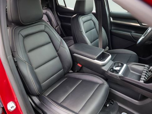 Used 2026 GMC Terrain Elevation w/ Elevation Premium Package FWD image 30