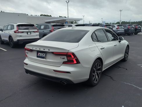 Used 2019 Volvo S60 T6 Momentum w/ Premium Package AWD/4WD image 5