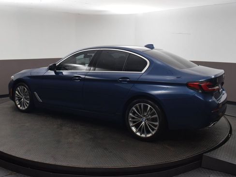 Used 2023 BMW 530i w/ Premium Package RWD image 12