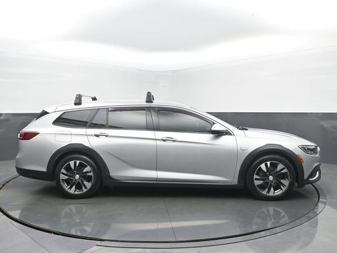 Used 2019 Buick Regal Essence w/ Driver Confidence Package I AWD/4WD image 6