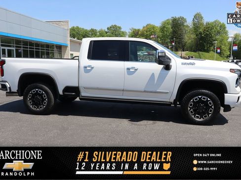 Used 2025 Chevrolet Silverado 2500 High Country w/ Technology Package AWD/4WD image 1