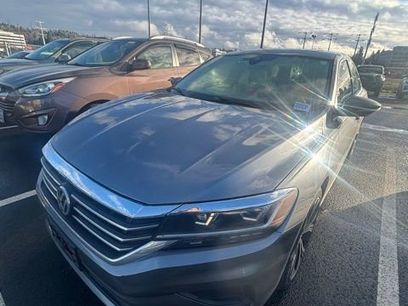 Used 2022 Volkswagen Passat 2.0T SE