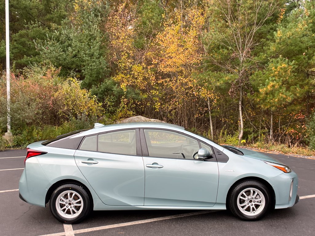 Used 2019 Toyota Prius XLE AWD/4WD image 6