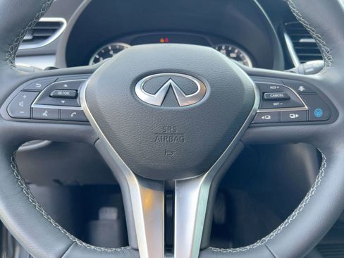 Used 2021 INFINITI QX50 Luxe w/ Appearance Package image 18