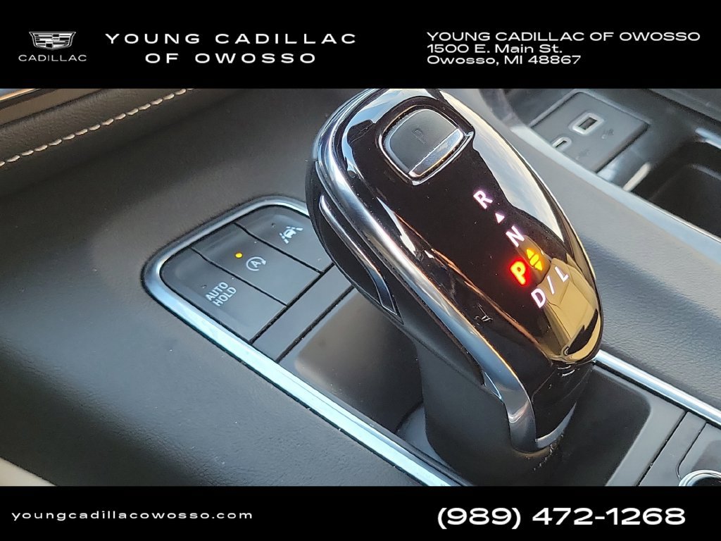 Used 2023 Cadillac Escalade Premium Luxury w/ LPO, Illumination Package AWD/4WD image 19