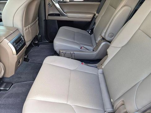 Certified 2023 Lexus GX 460 Premium w/ Accessory Package AWD/4WD image 18