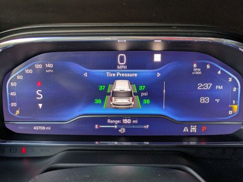 Certified 2022 Chevrolet Tahoe LT w/ Luxury Package image 17