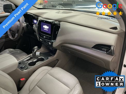 Used 2021 Chevrolet Traverse Premier FWD image 11