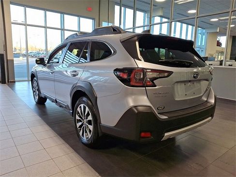 Certified 2023 Subaru Outback Limited image 4