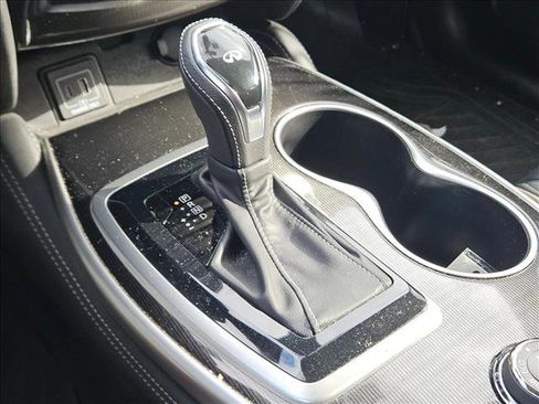 Used 2019 INFINITI QX60 Luxe w/ Essential Package image 13