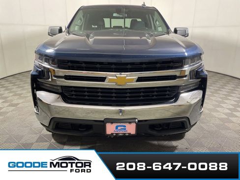 Used 2021 Chevrolet Silverado 1500 LT w/ Z71 Off-Road Package AWD/4WD image 3