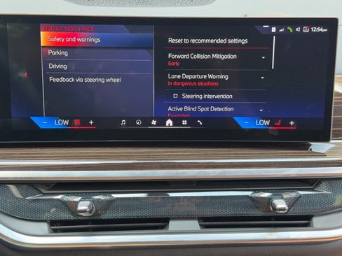 Used 2025 BMW X5 xDrive50e w/ Executive Package AWD/4WD image 31