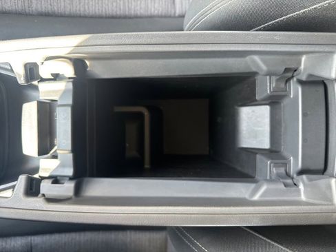 Used 2021 Nissan Rogue SV image 24