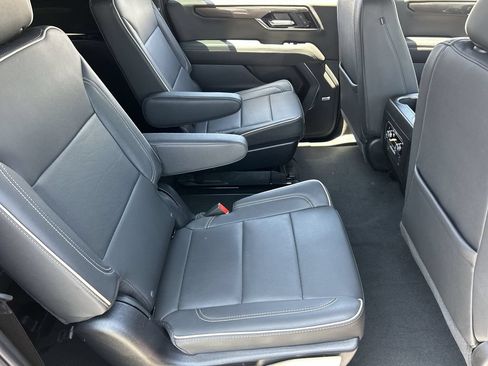 Used 2025 GMC Yukon XL Elevation AWD/4WD image 27