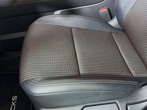 Certified 2025 Nissan Kicks SR w/ SR Premium Package AWD/4WD image 25