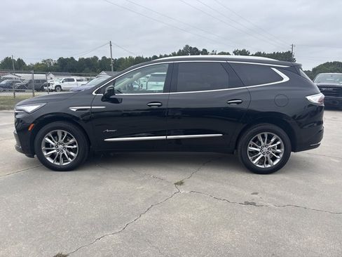 Used 2023 Buick Enclave Avenir w/ Avenir Technology Package image 8
