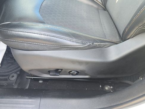 Used 2019 Jeep Compass Latitude w/ Safety & Security Group image 8