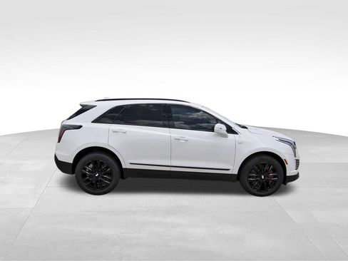 New 2026 Cadillac XT5 Sportv w/ LPO, Onyx Lite Package AWD/4WD image 5