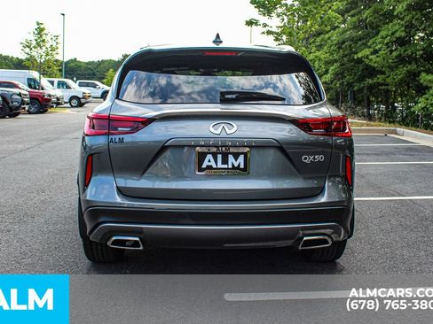 Used 2021 INFINITI QX50 Luxe w/ Appearance Package FWD image 10