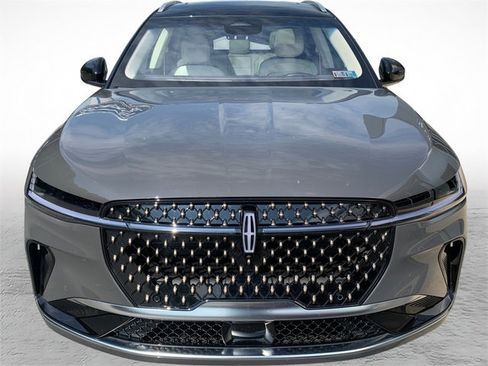 Used 2024 Lincoln Nautilus Black Label AWD/4WD image 7