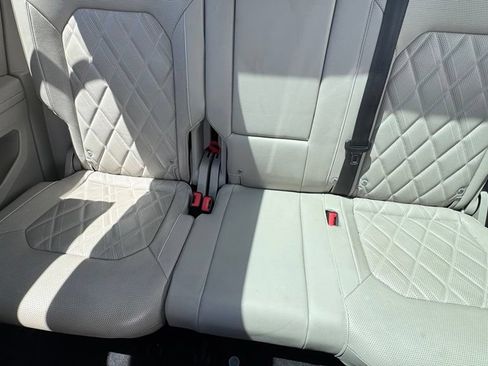 Used 2024 Volkswagen Atlas SEL Premium R-Line AWD/4WD image 28