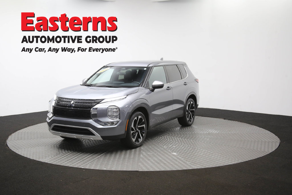 Used 2024 Mitsubishi Outlander SE FWD image 55