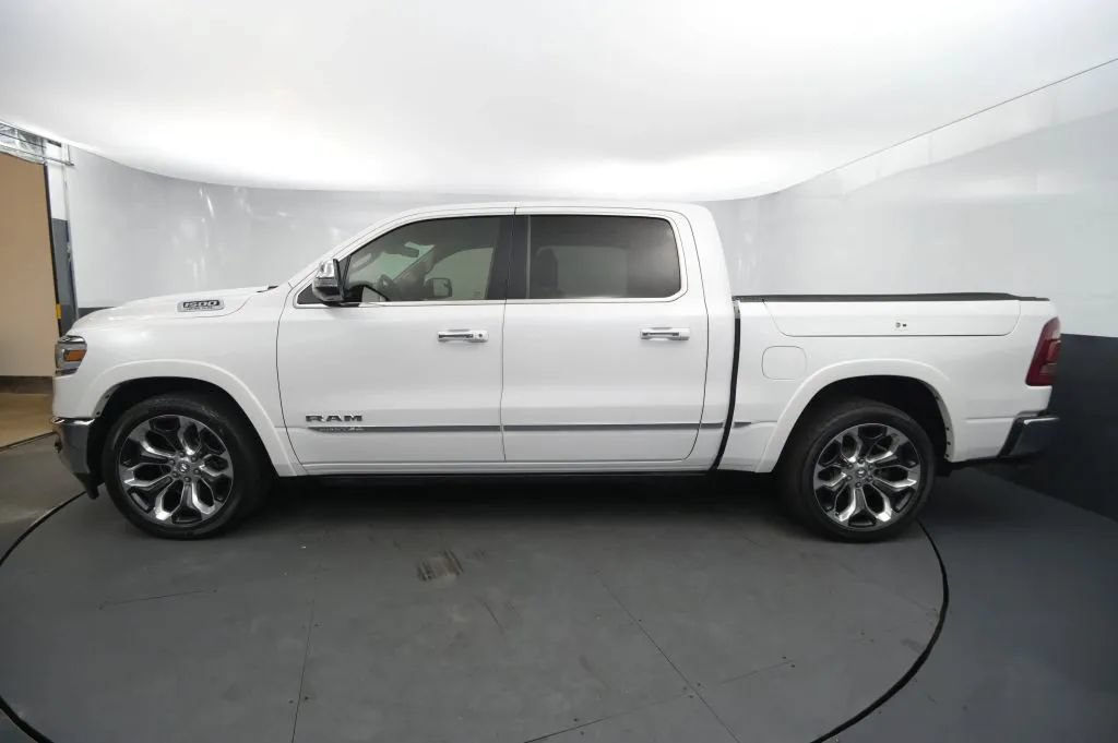 Used 2019 RAM 1500 Limited AWD/4WD image 2