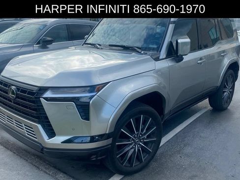 Used 2024 Lexus GX 550 w/ Accessory Package (2T) AWD/4WD image 1