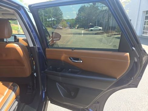 Used 2023 Nissan Pathfinder Platinum w/ Cargo Package image 17
