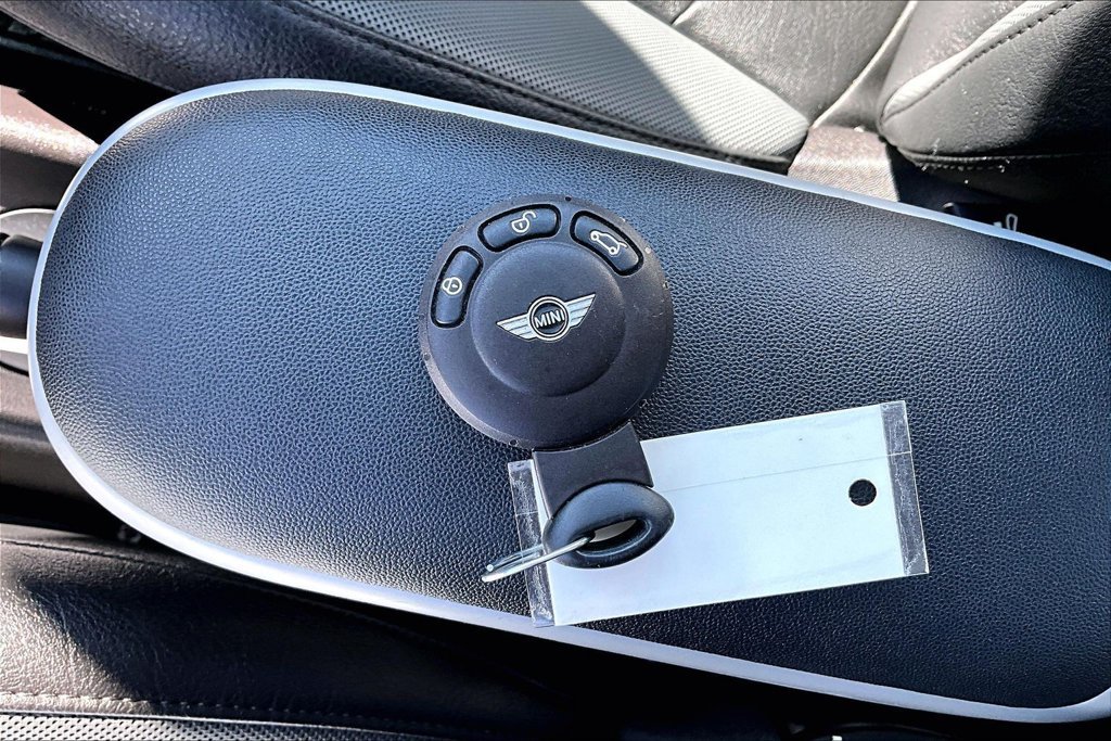 Used 2010 MINI Cooper S FWD image 6
