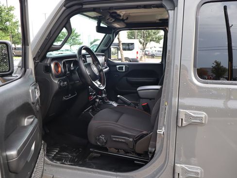 Used 2022 Jeep Gladiator Mojave AWD/4WD image 25