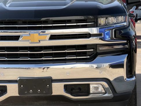 Used 2021 Chevrolet Silverado 1500 LTZ AWD/4WD image 9