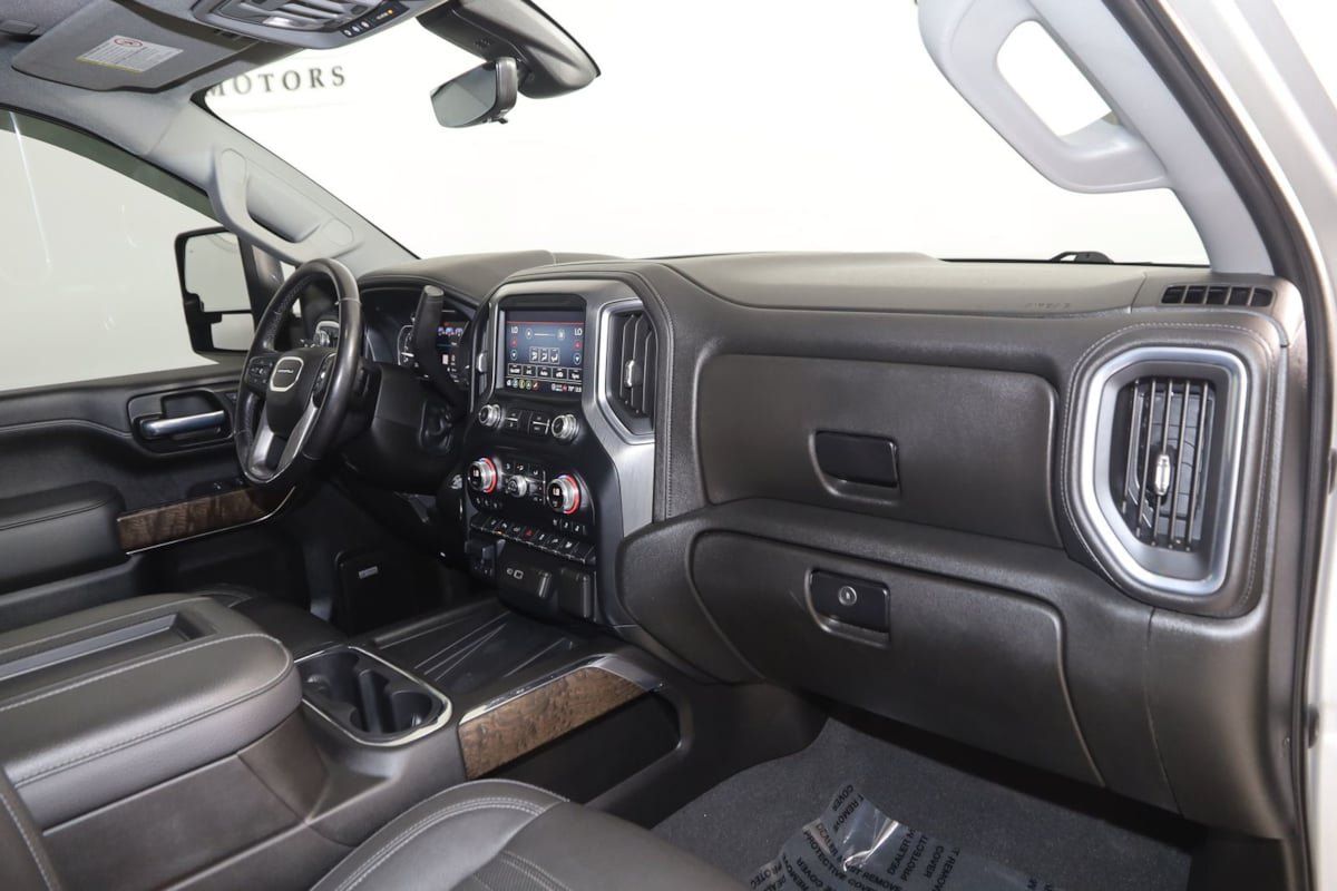 Used 2021 GMC Sierra 3500 Denali w/ Denali Ultimate Package AWD/4WD image 47