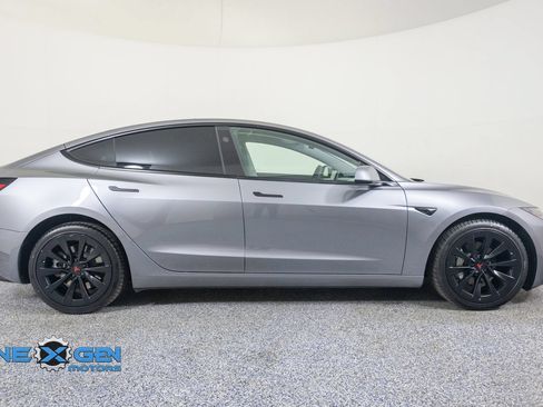 Used 2025 Tesla Model 3 Long Range AWD/4WD image 8
