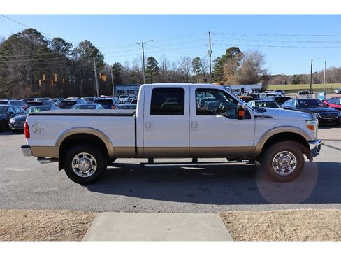 Used 2014 Ford F250 Lariat w/ Chrome Package image 6