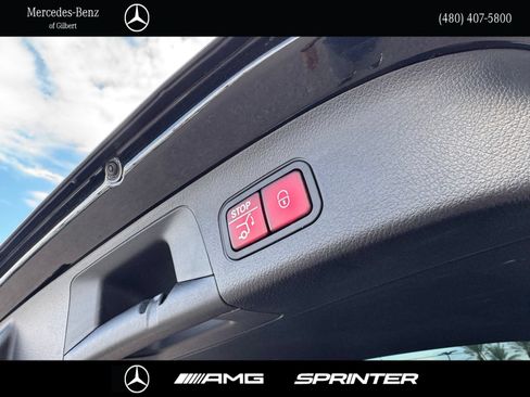 Used 2023 Mercedes-Benz GLA 250 w/ Premium Package image 8