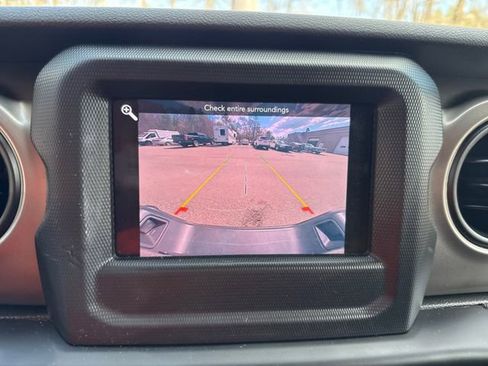 Used 2020 Jeep Gladiator Sport w/ Quick Order Package 24S AWD/4WD image 23