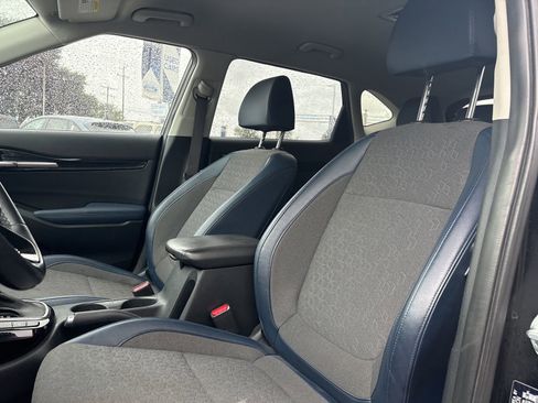 Used 2024 Kia Seltos S FWD image 13