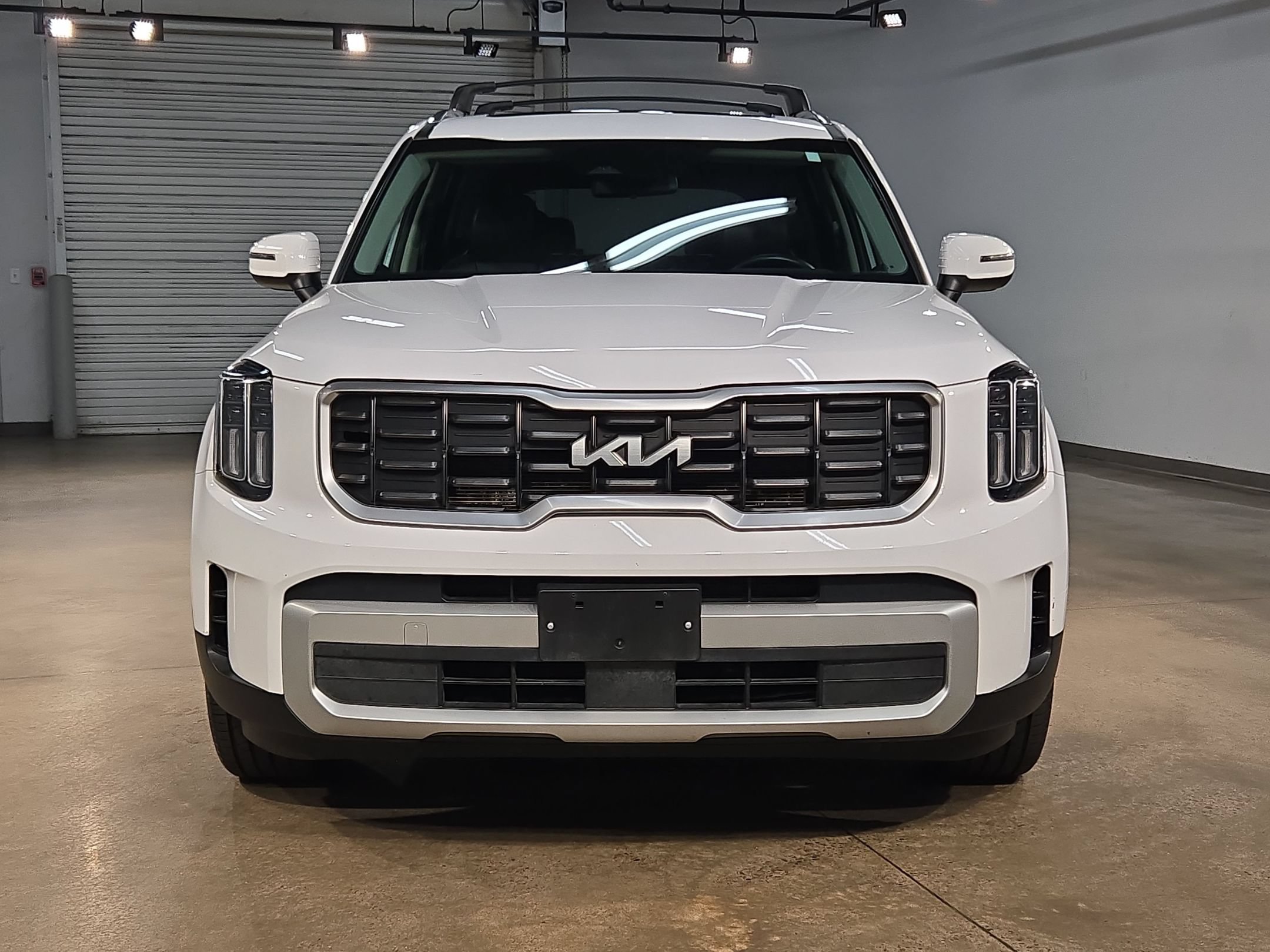 Used 2025 Kia Telluride S AWD/4WD image 2